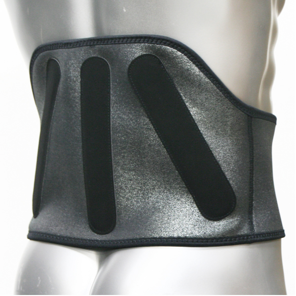 内側にチタン生地を採用！レビューを書いてお買い得！伸縮性が良く、着け心地バツグン！ あす楽対応・送料無料旧モデルのため特別価格残りわずか！処分価格blp WAIST TRIMMER TITAN D.SLVウエスト トリマー チタン カラー：ダークシルバー腰のサポーター腰部ベルト ウエストベルト