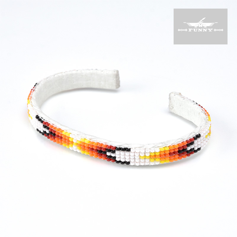 メール便   ナバホ族 ビーズ ブレスレット 8mm幅 ライトピンク マルチカラー アクセサリー レディース メンズ 女性 男性 インディアンジュエリー バングル ビーズバングル 黄色 白 ネイティブアメリカン 誕生日 ギフト プレゼント ファニー