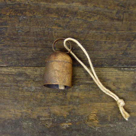アンティーク調の鈴 fog linen work  フォグリネンワーク）インドのノアベル S