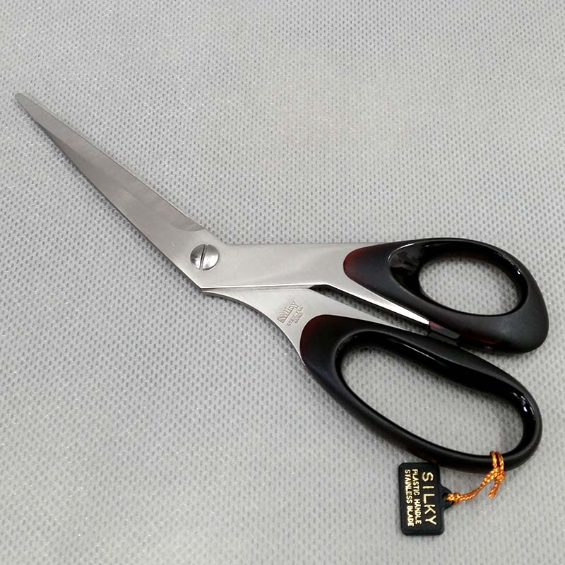 シャープな切味！軽くて女性にも使いやすい!! メール便 シルキー 洋裁はさみ 210mm No.824 美鈴ハサミ 三冨D 送料無料 ネコポス