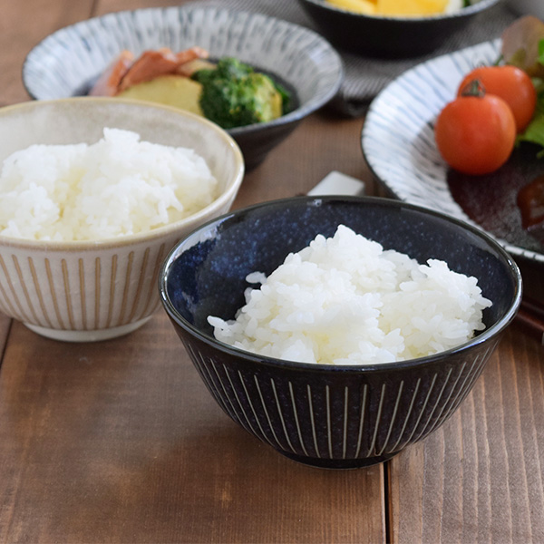 男性やゆったり使いたい方にオススメの大きいお茶碗。 食器 おしゃれ 日本製 美濃焼 和食器 お茶碗 大きめお茶碗 彫十草 おしゃれ 食器 ご飯茶碗 茶碗 飯碗 ごはん茶碗 茶わん ちゃわん ライスボウル ボウル 大きい 大きめ カフェ食器 カフェ風 モダン シック